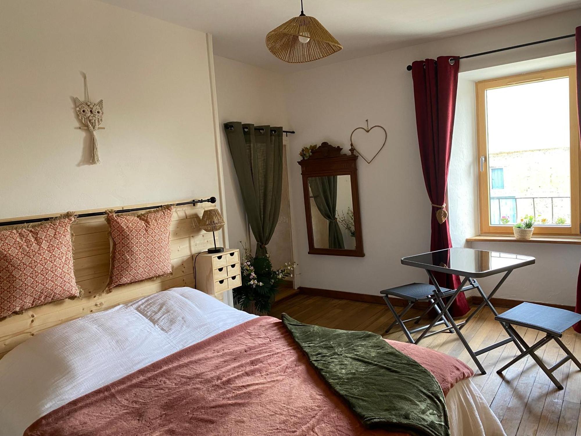 Saint-Sauveur-LendelinLa Pautiere住宿加早餐旅馆 客房 照片